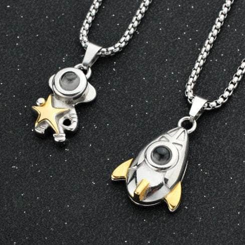 La Michy Tienda Collares Proyeccion Cohete y Astronauta